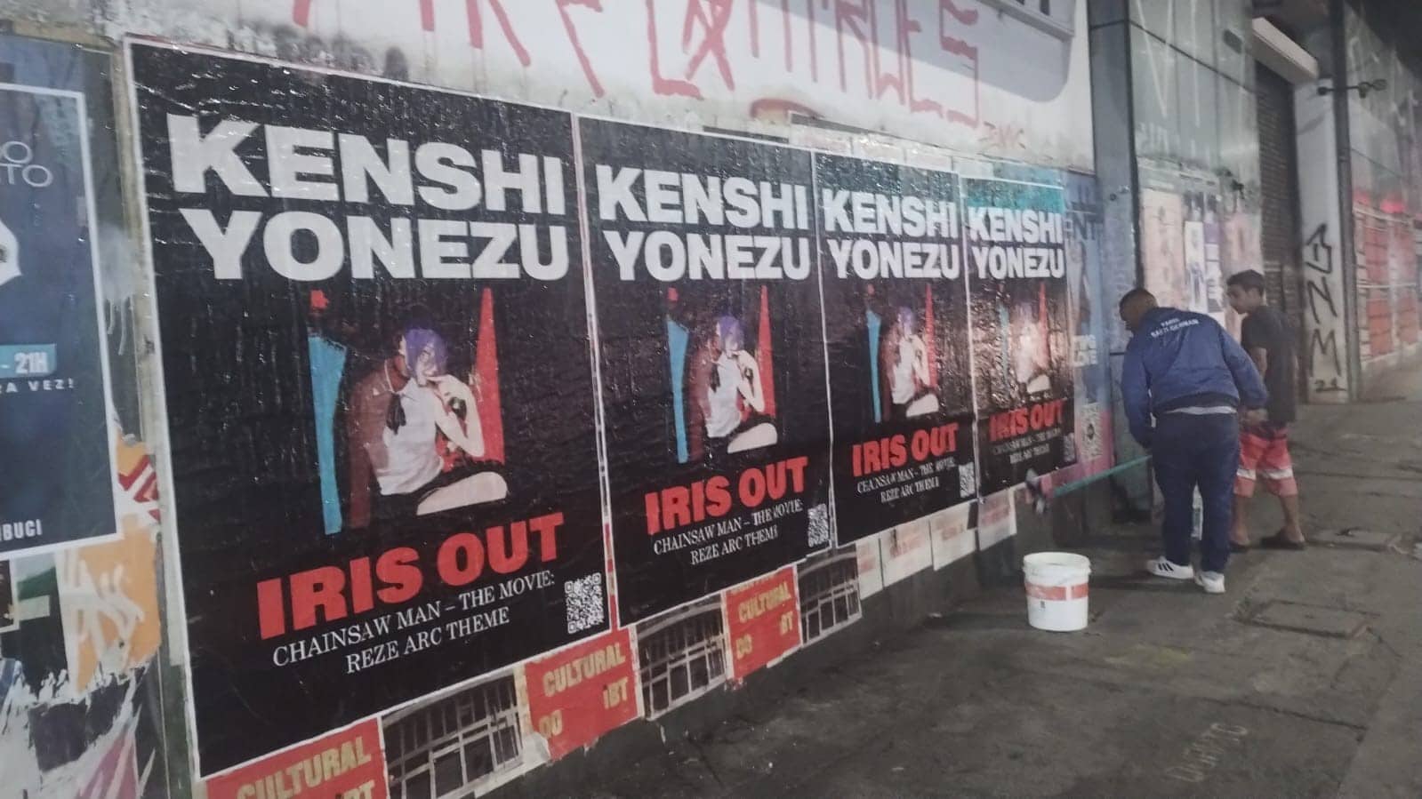 Kenshi Yonezu “Iris Out” Wild Posting® wall takeover in São Paulo, Brazil promoting the Chainsaw Man – The Movie: Reze Arc theme song.